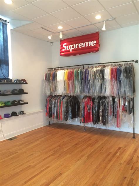 supreme outlet.